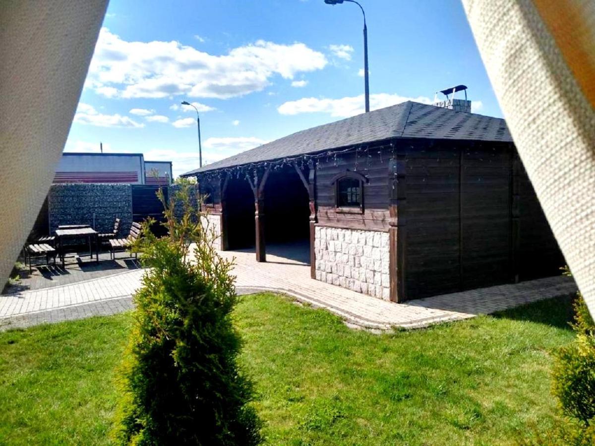 Hotel Feniks Gniezno Exterior foto