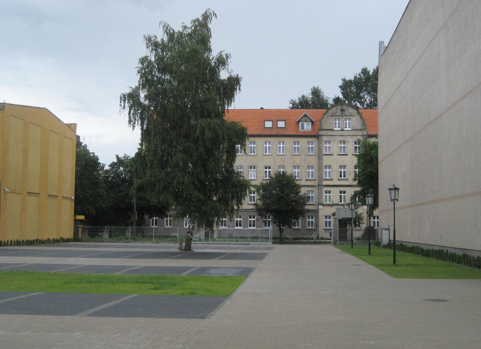 Hotel Feniks Gniezno Exterior foto